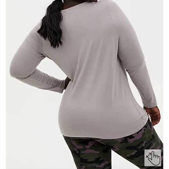 Torrid SUPER SOFT PEBBLE GREY LONG SLEEVE LATTICE TEE size 2 - Picture 3 of 9